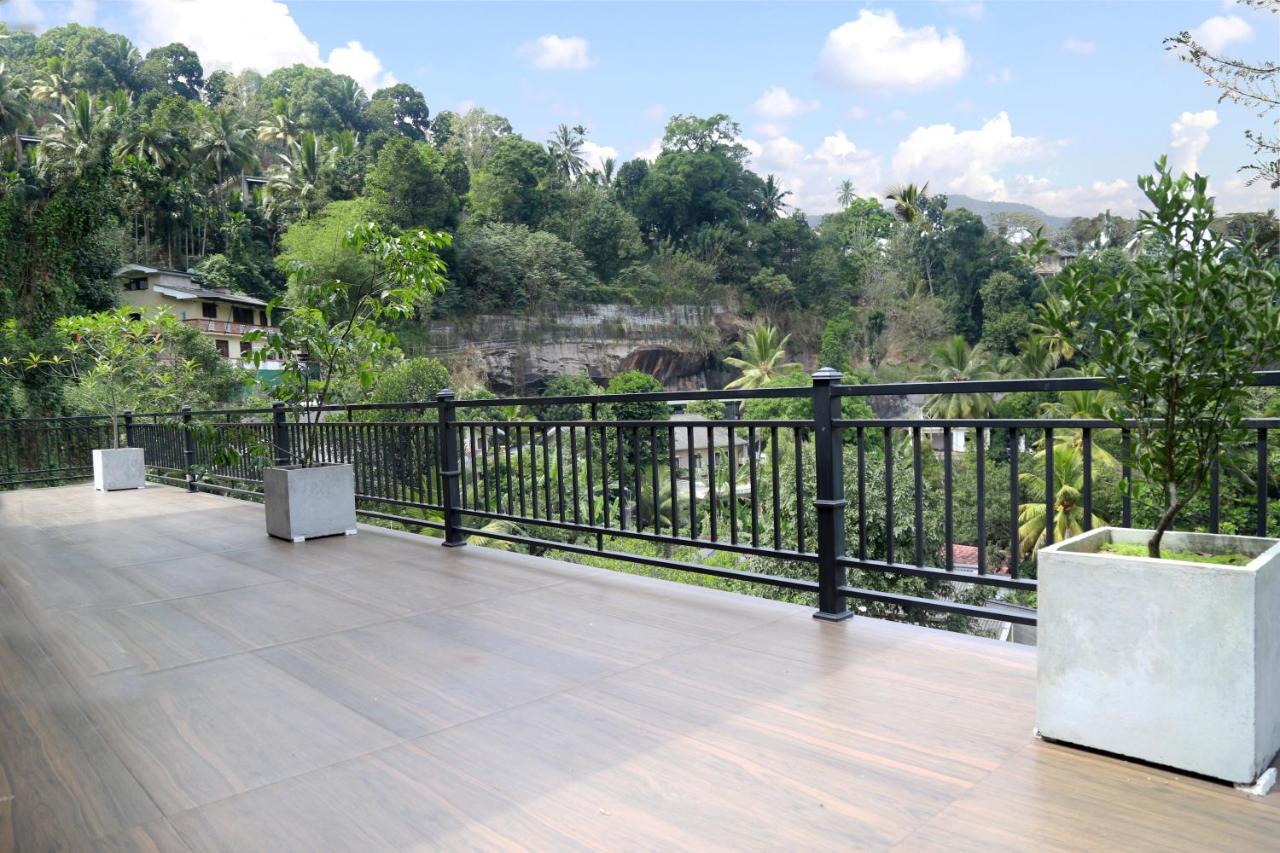 Chathu Holiday Home Kandy Eksteriør billede