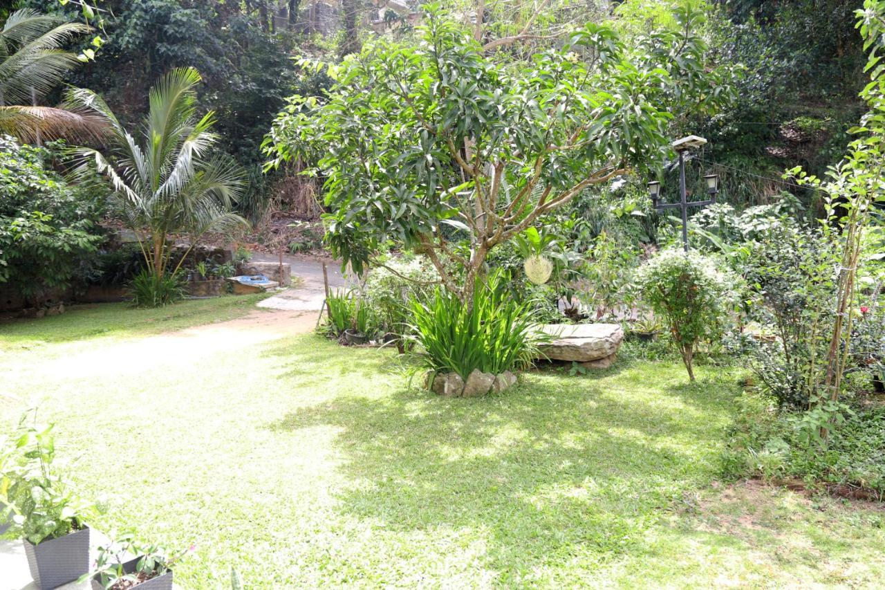 Chathu Holiday Home Kandy Eksteriør billede