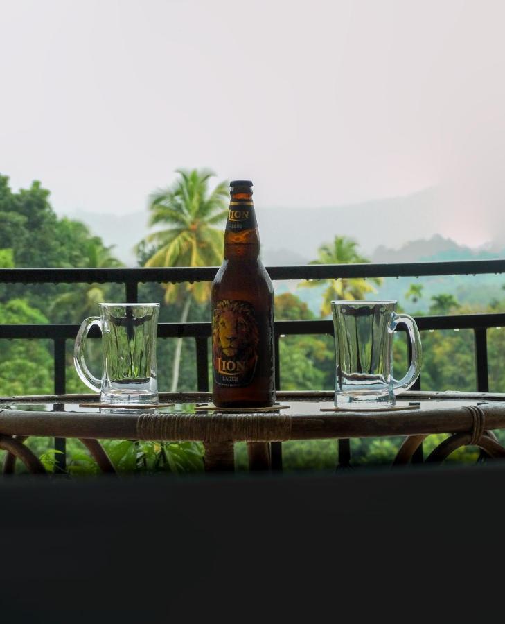 Chathu Holiday Home Kandy Eksteriør billede